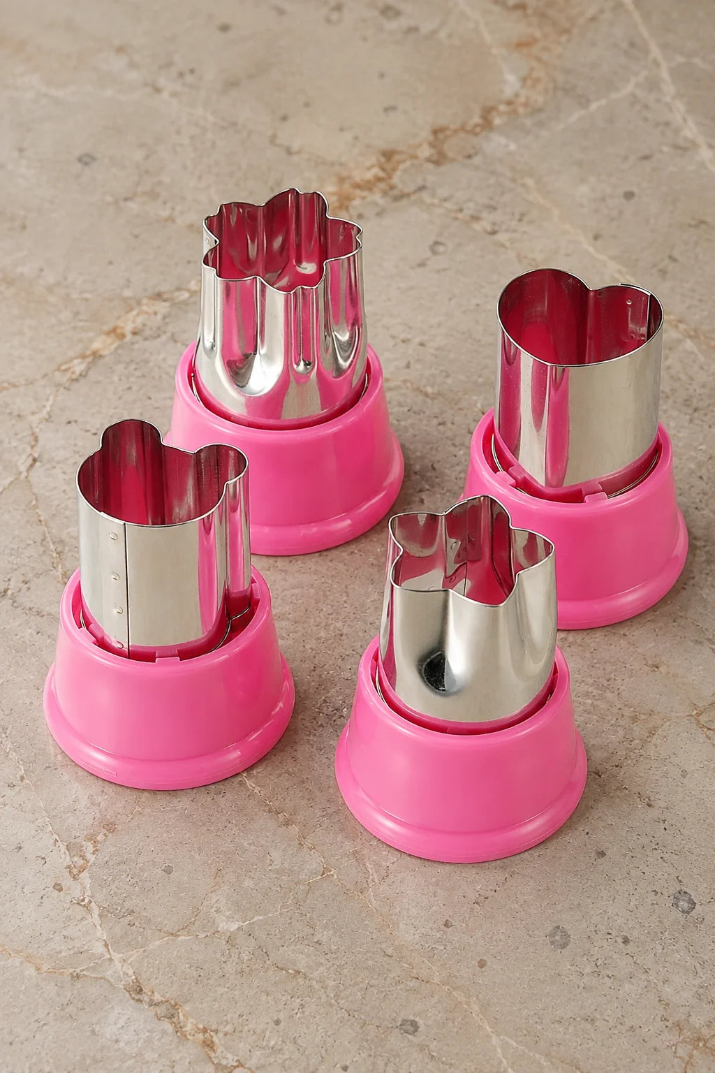 BUILT FOR CREATIVE FOOD DECORATION